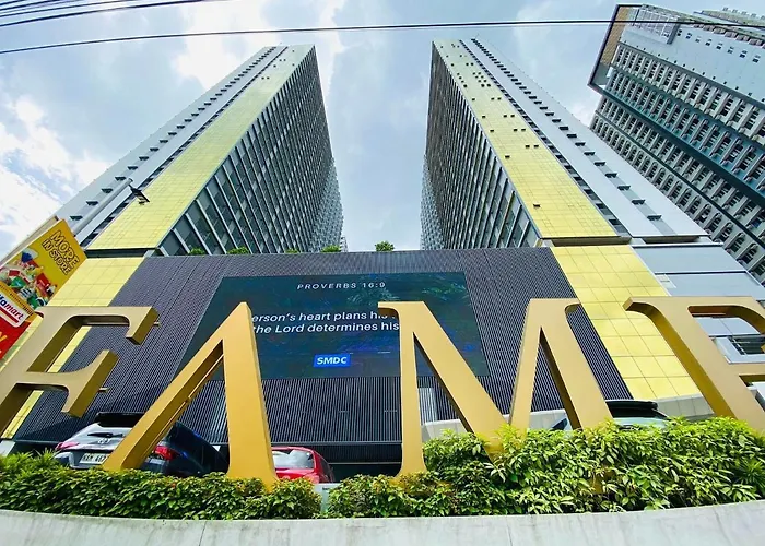 Fame Residences Tower 1 - Traveler's Point *